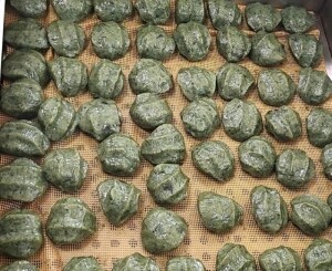 봉래산 프리미엄 쑥송편이야 국산 서리태콩소 개별포장 선물용 명절 건강간식 영월 동강 저세마을 청정지역쑥 삶은쑥 식감 옛맛 직접생산 정성가득 엄마의맛